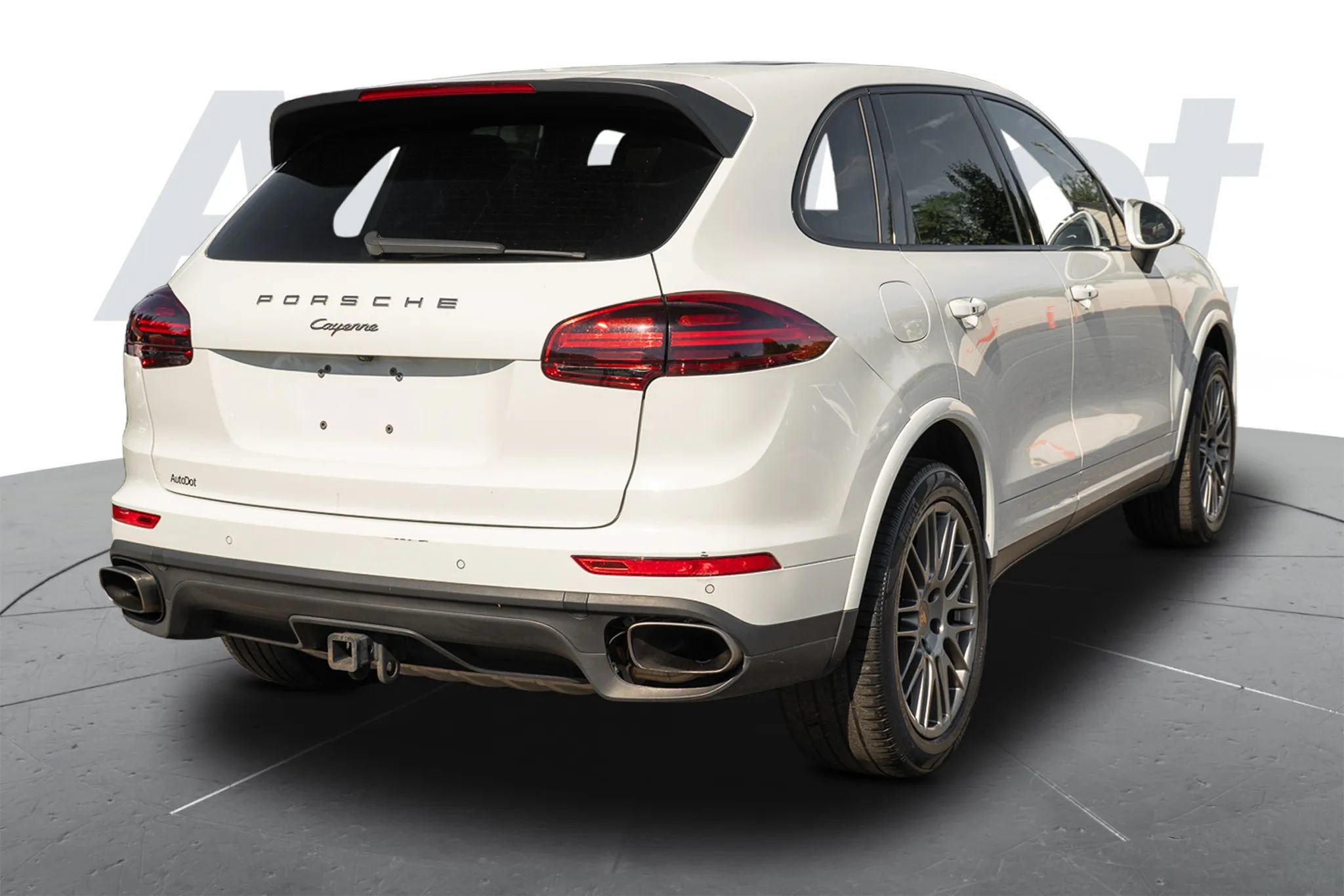 Used 2017 Porsche Cayenne AWD/4WD image 3