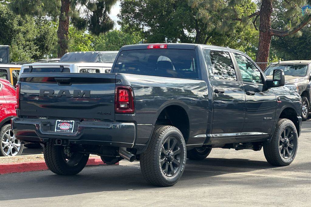 New 2026 RAM 2500 Big Horn AWD/4WD image 4