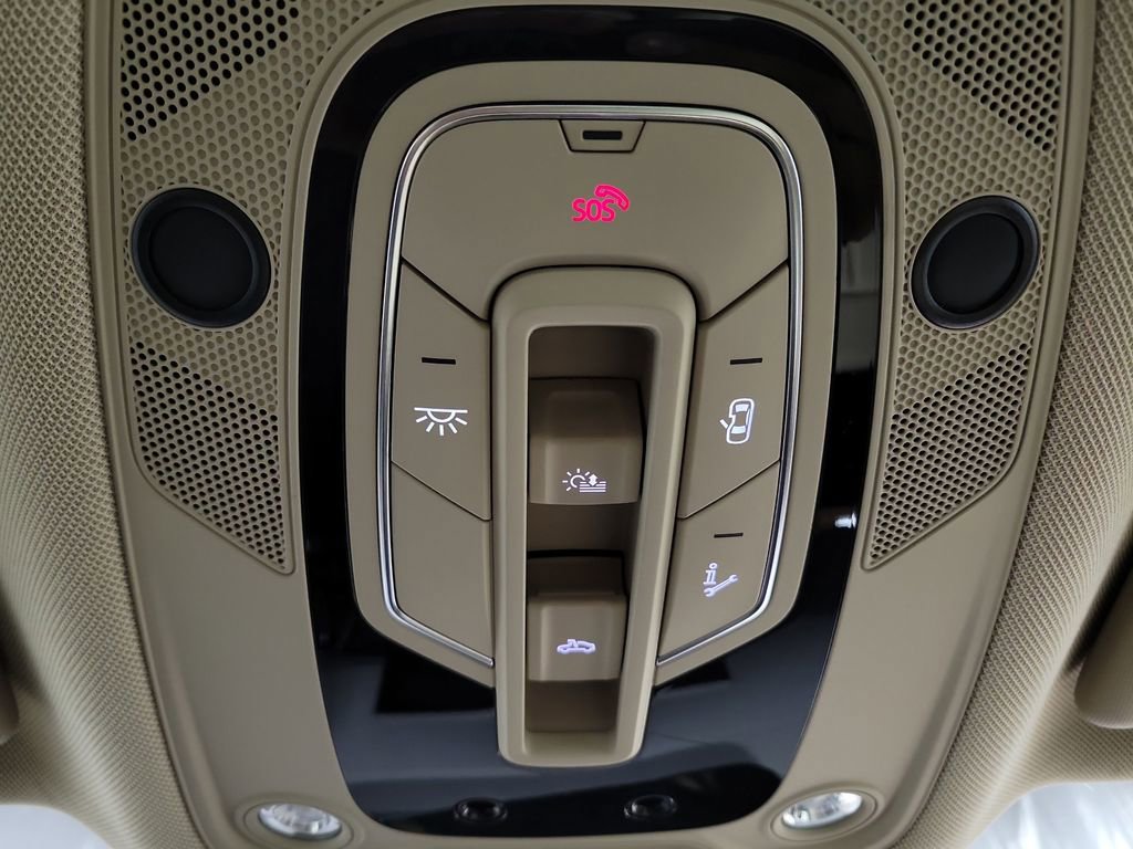 Used 2022 Audi Q5 2.0T Premium w/ Convenience Package image 21