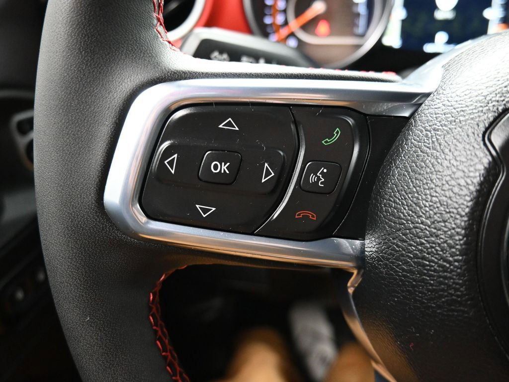 Used 2023 Jeep Wrangler Unlimited Rubicon image 12