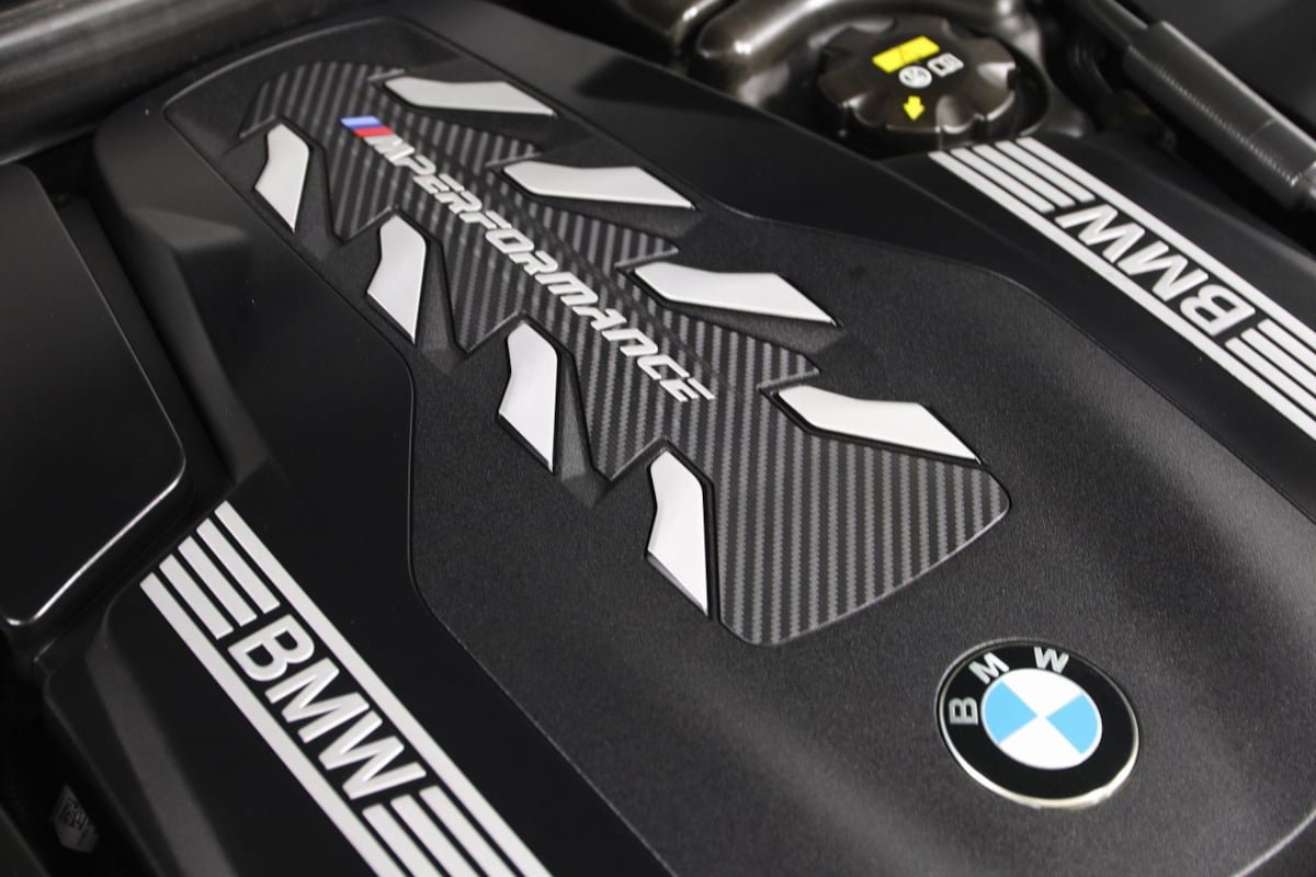 Used 2023 BMW M550i xDrive image 65
