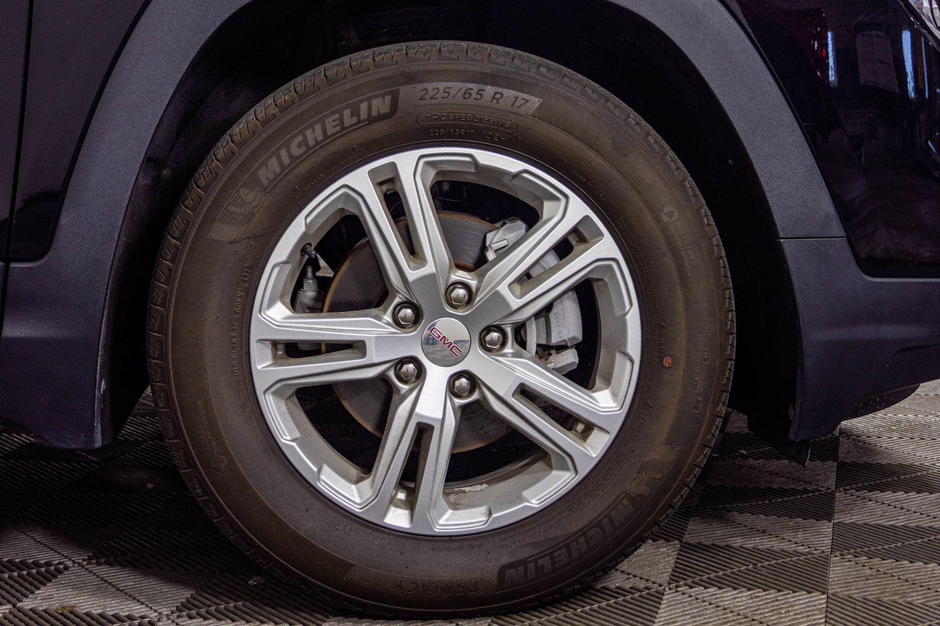 Used 2023 GMC Terrain SLE w/ Driver Convenience Package FWD image 54