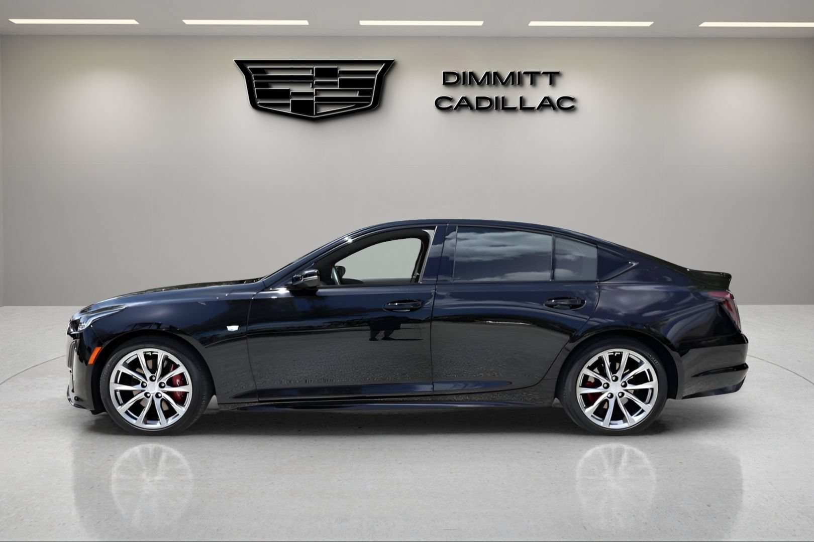 Used 2024 Cadillac CT5 Sport RWD image 8