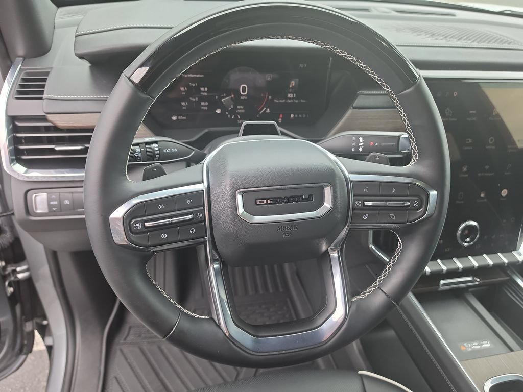 Certified 2025 GMC Acadia Denali w/ Super Cruise Package FWD image 25