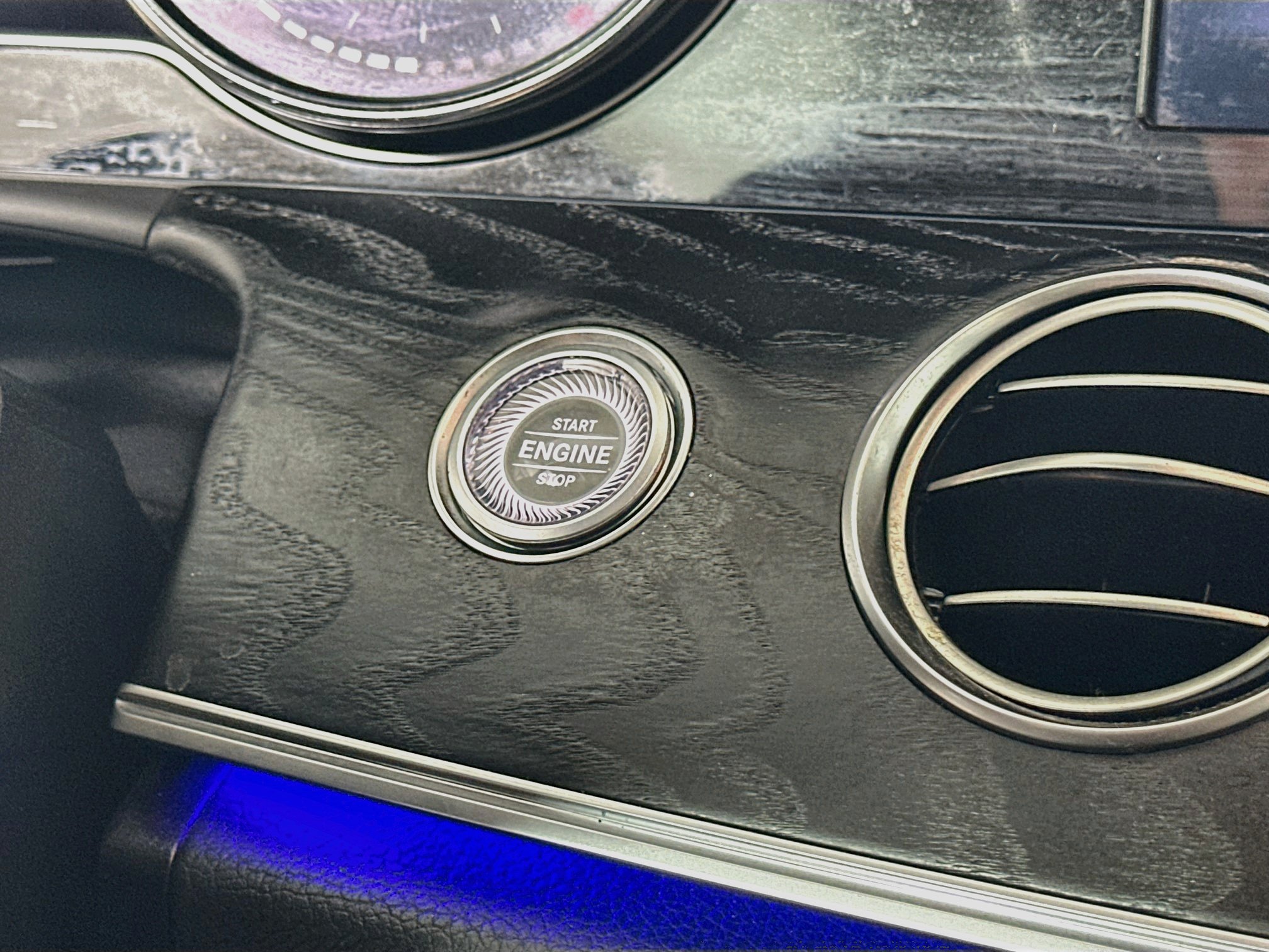 Certified 2019 Mercedes-Benz E 300 4MATIC image 16