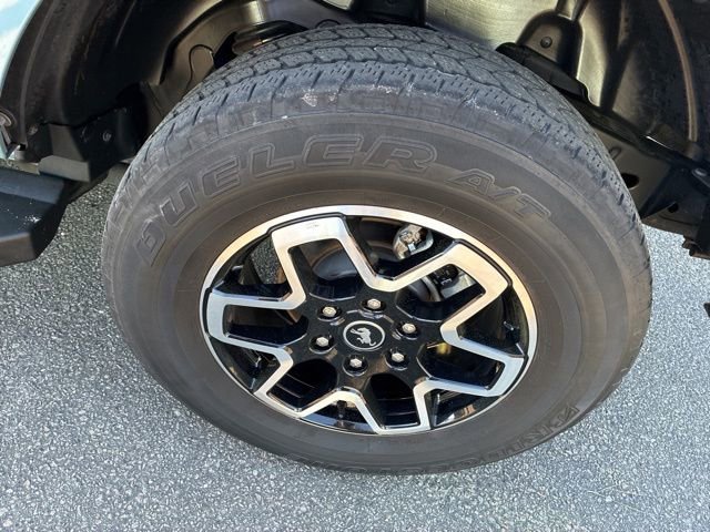 Used 2022 Ford Bronco Outer Banks image 12