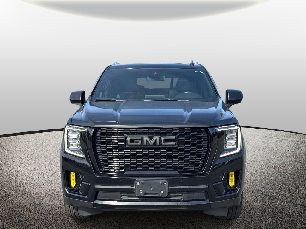 Used 2023 GMC Yukon XL SLT AWD/4WD image 5