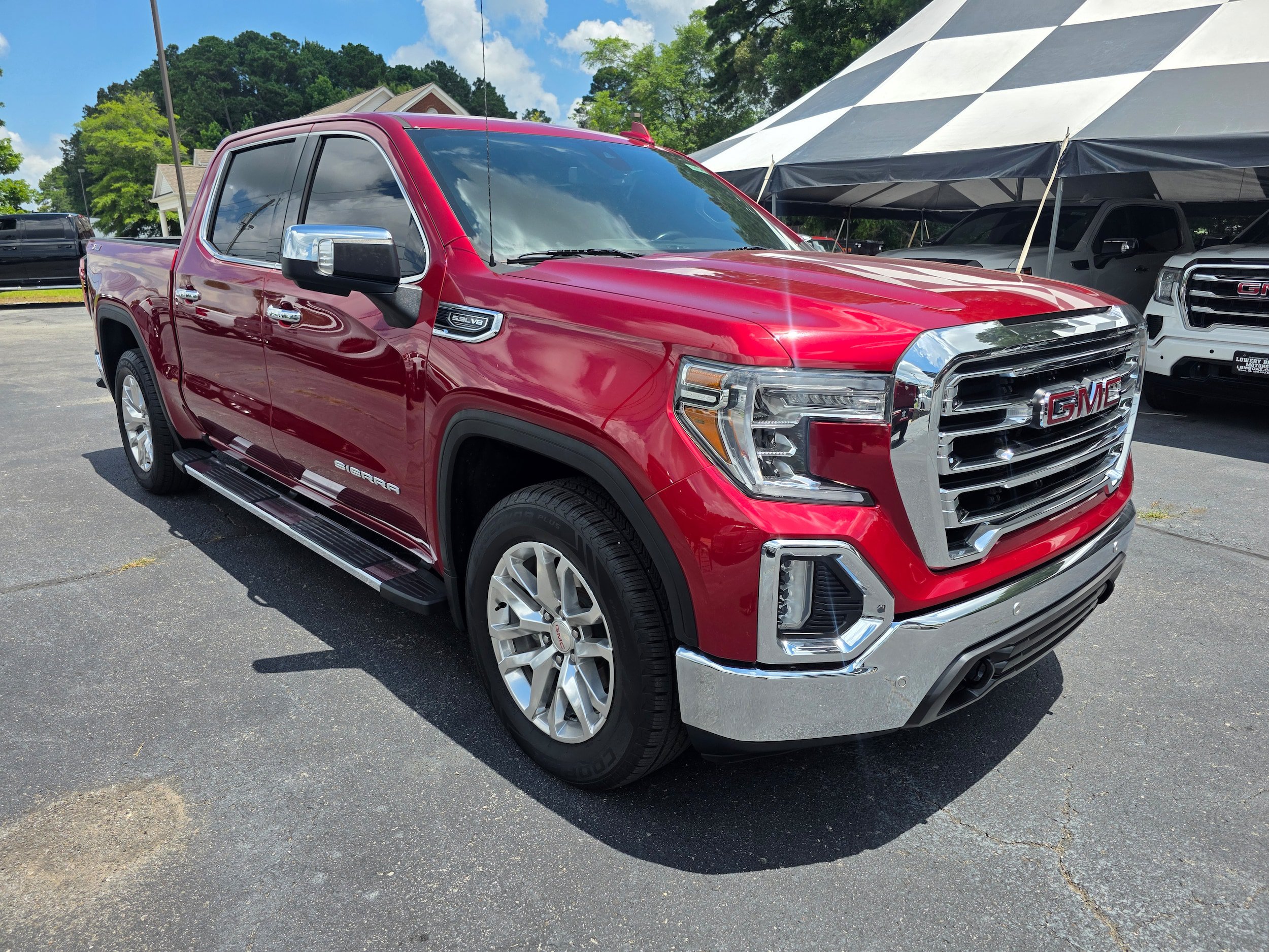 Used 2019 GMC Sierra 1500 SLT w/ SLT Premium Plus Package AWD/4WD image 2