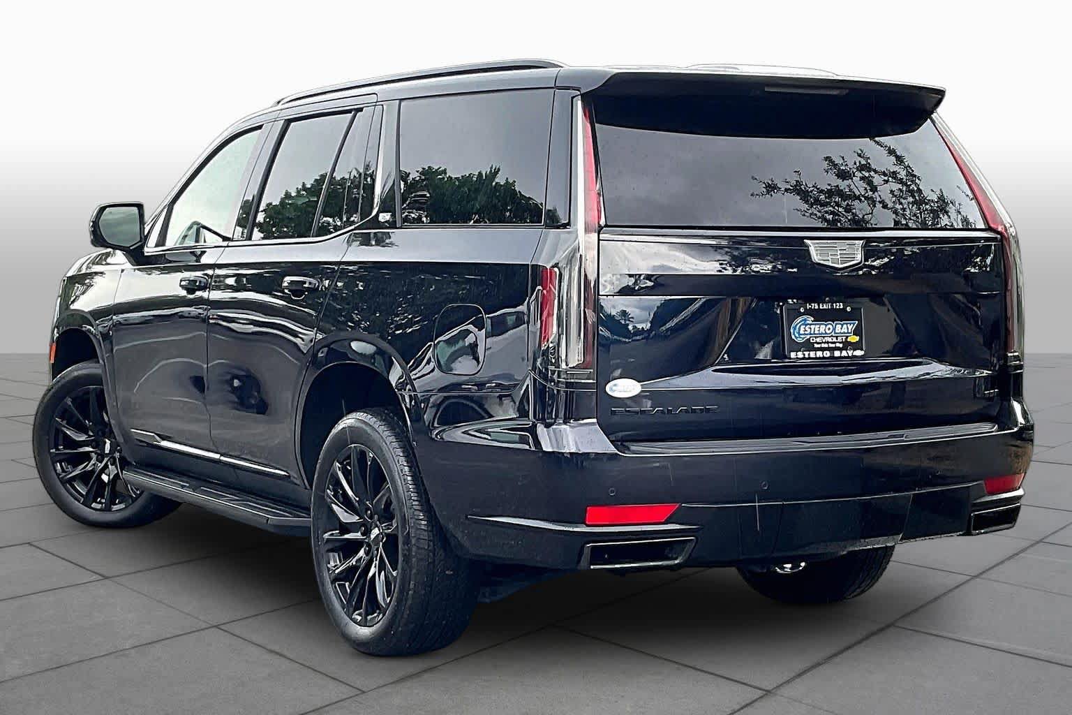 Used 2024 Cadillac Escalade Sport Platinum w/ LPO, ONYX Package AWD/4WD image 23