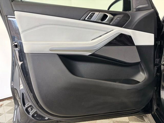 Certified 2024 BMW X5 xDrive40i w/ M Sport Package image 10