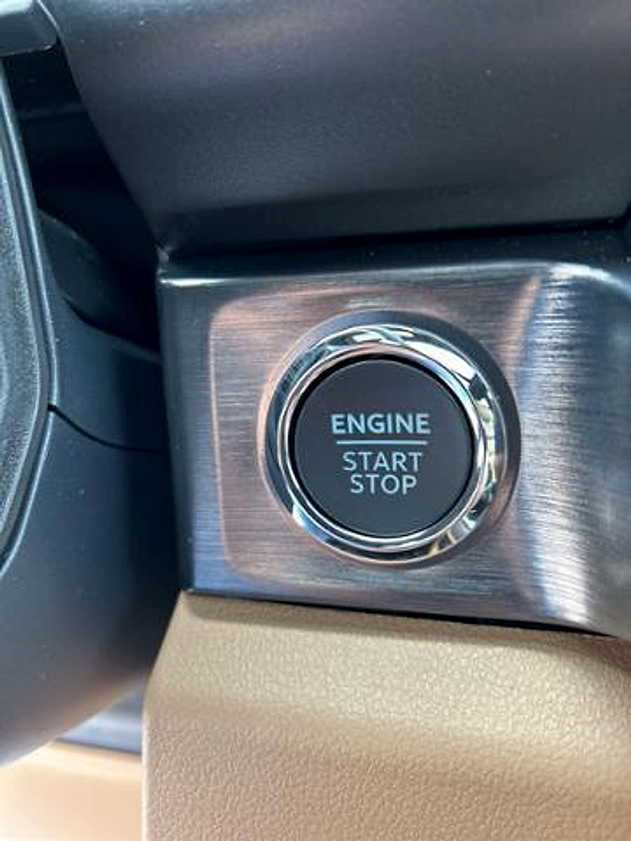 New 2024 Ford F250 Lariat w/ Lariat Ultimate Package image 26