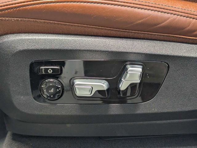 Used 2021 BMW X7 M50i AWD/4WD image 12