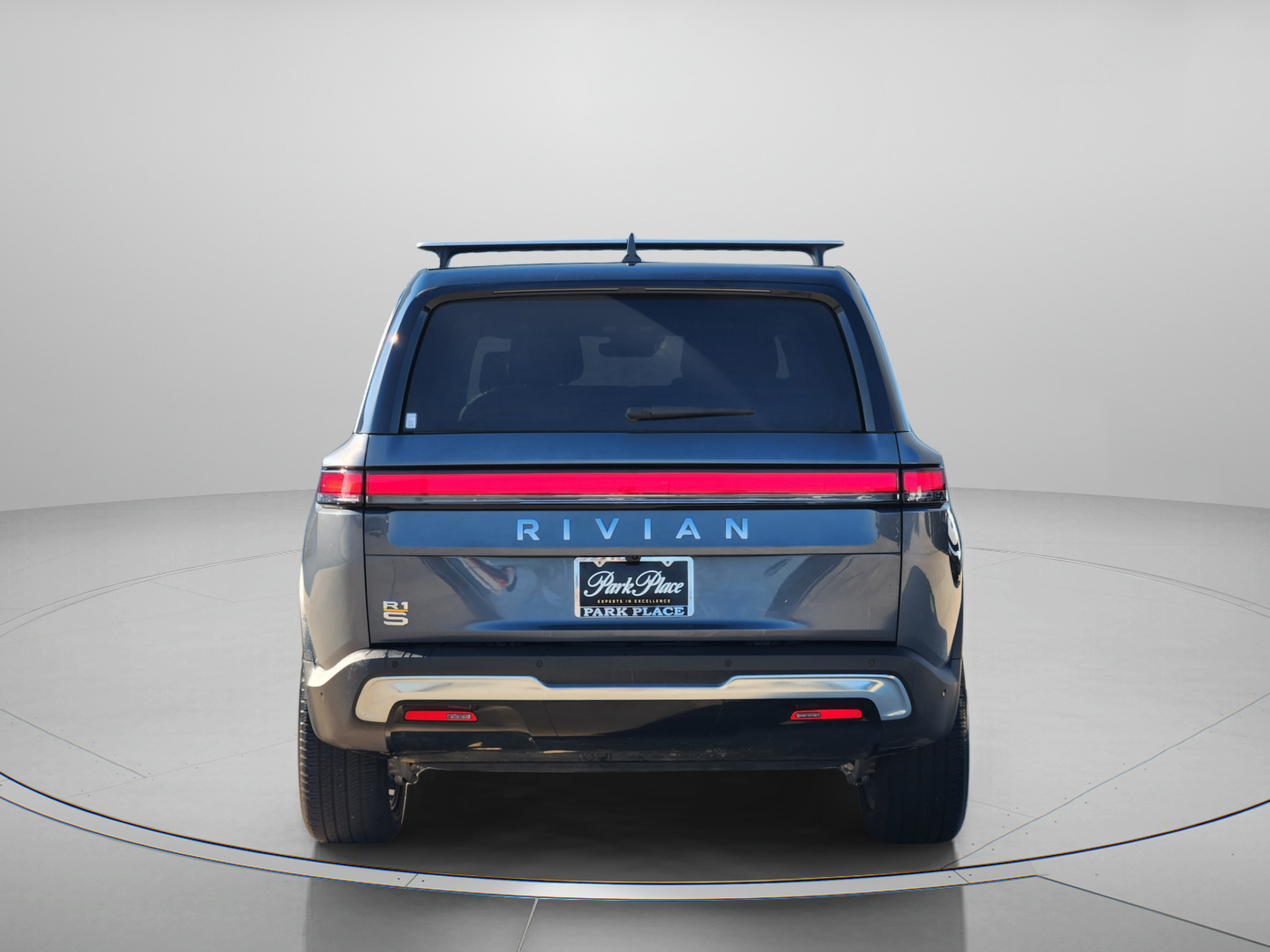 Used 2023 Rivian R1S Adventure Quad AWD/4WD image 4