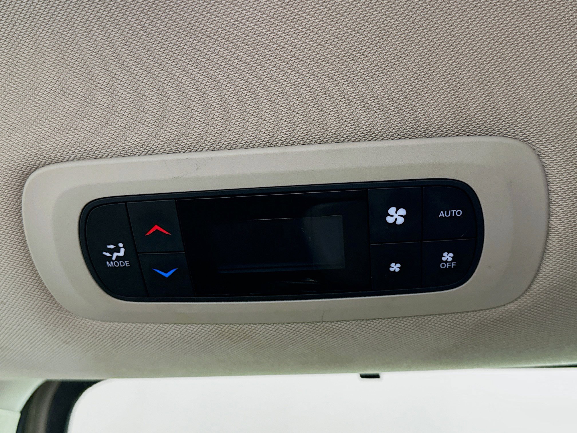 Used 2017 Chrysler Pacifica Touring-L w/ Tire & Wheel Group image 26