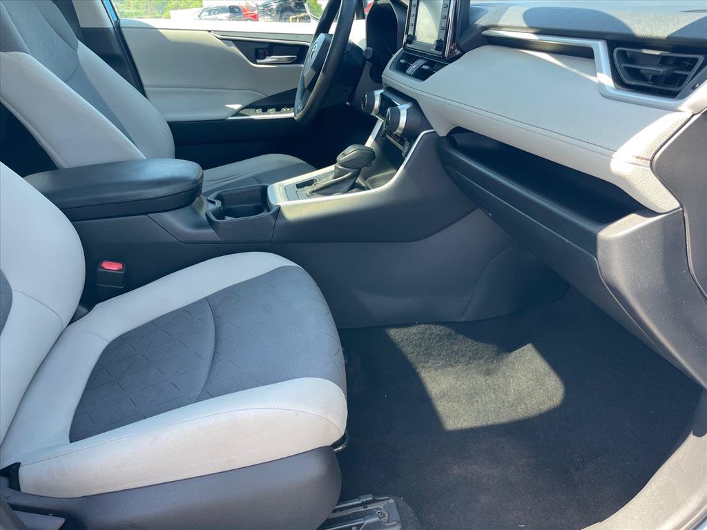 Used 2020 Toyota RAV4 XLE w/ Convenience Package AWD/4WD image 27