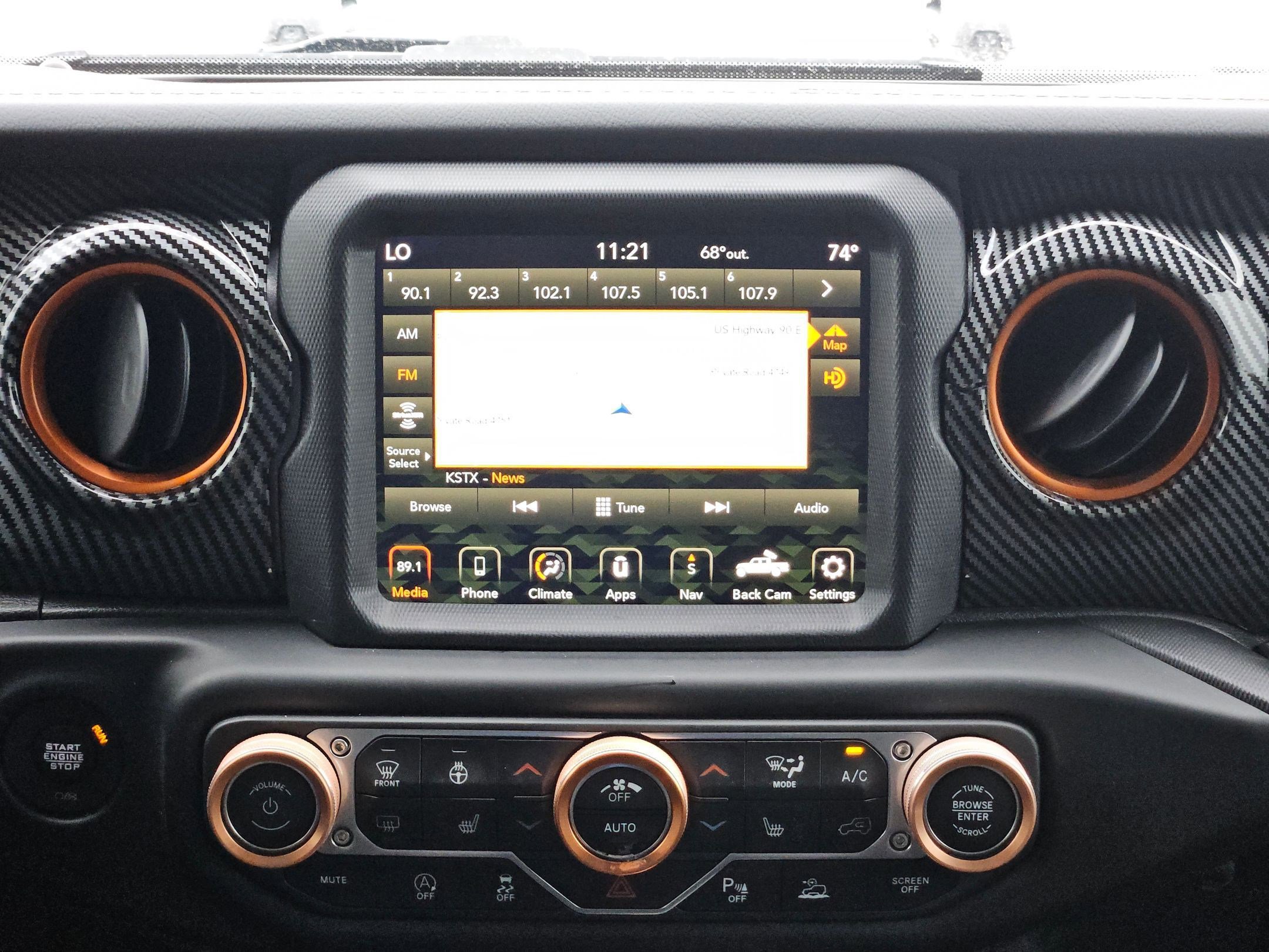 Used 2020 Jeep Gladiator Mojave AWD/4WD image 16
