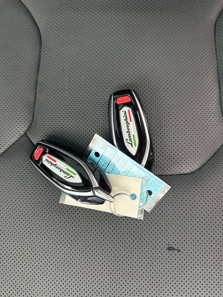 Used 2022 Lamborghini Urus image 41