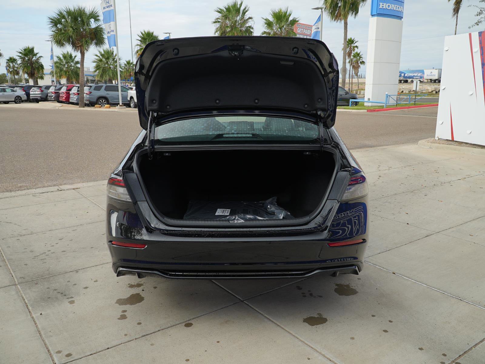 New 2025 Honda Accord Sport image 7