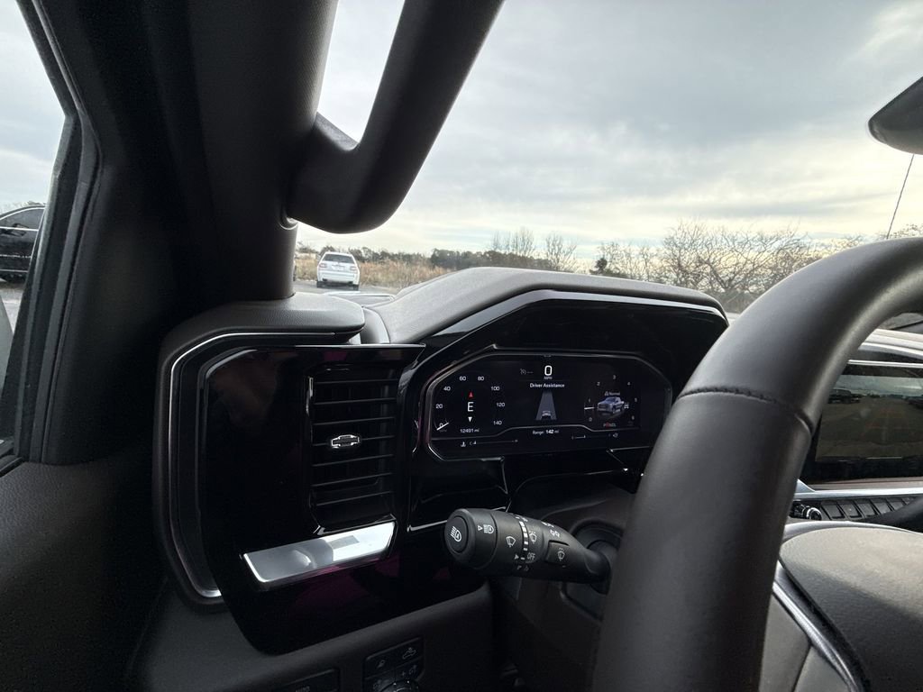 Certified 2024 GMC Sierra 1500 SLT image 24