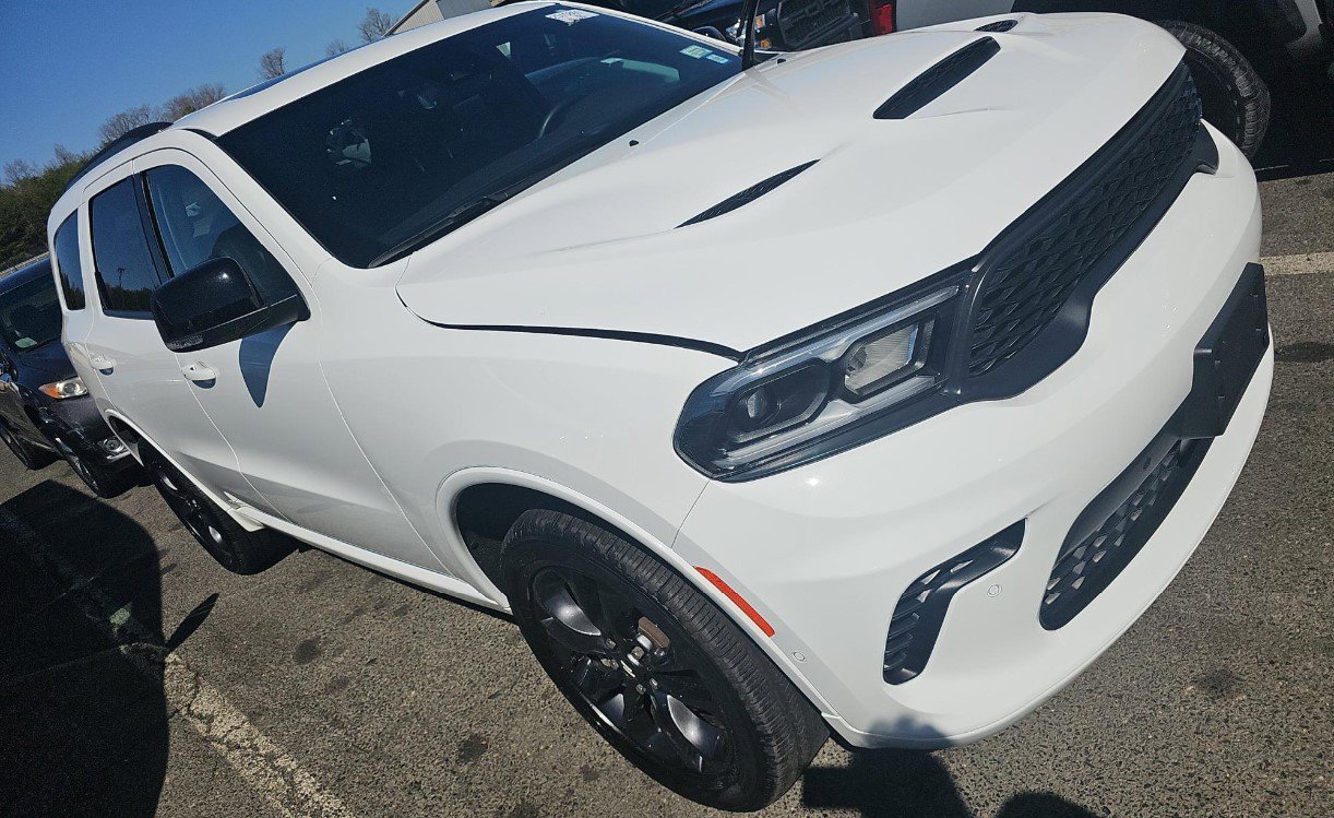 Used 2024 Dodge Durango GT image 2