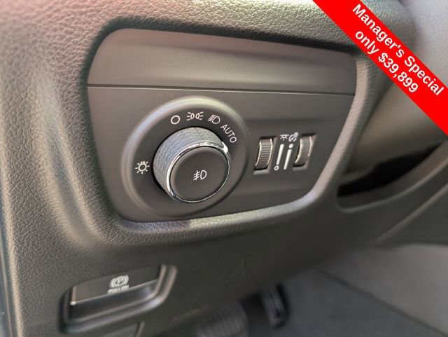 Used 2022 Jeep Grand Cherokee Summit w/ Adv Protech Group IV image 17