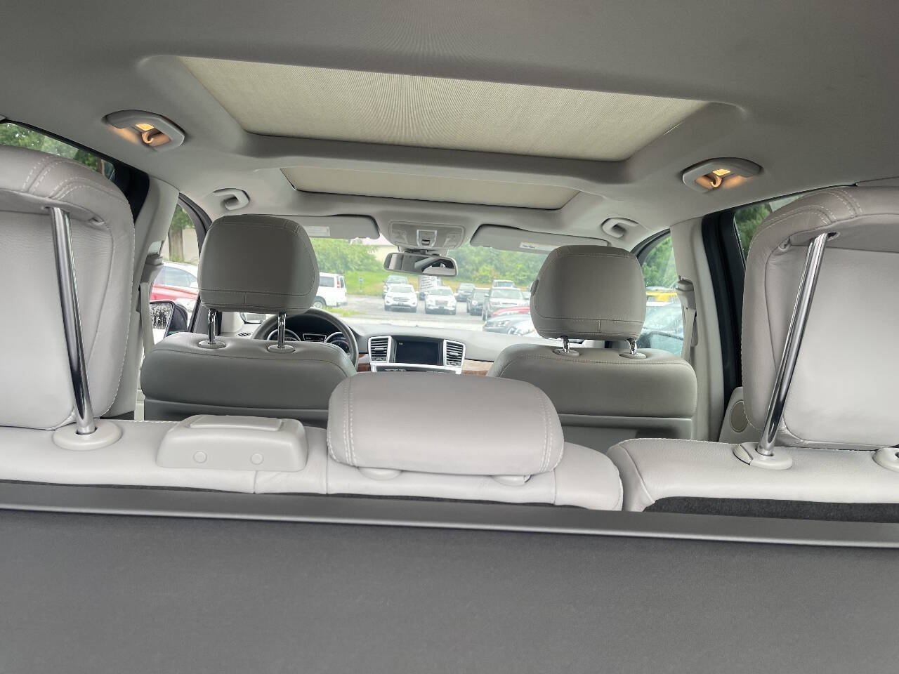 Used 2012 Mercedes-Benz ML 350 BlueTEC 4MATIC image 25