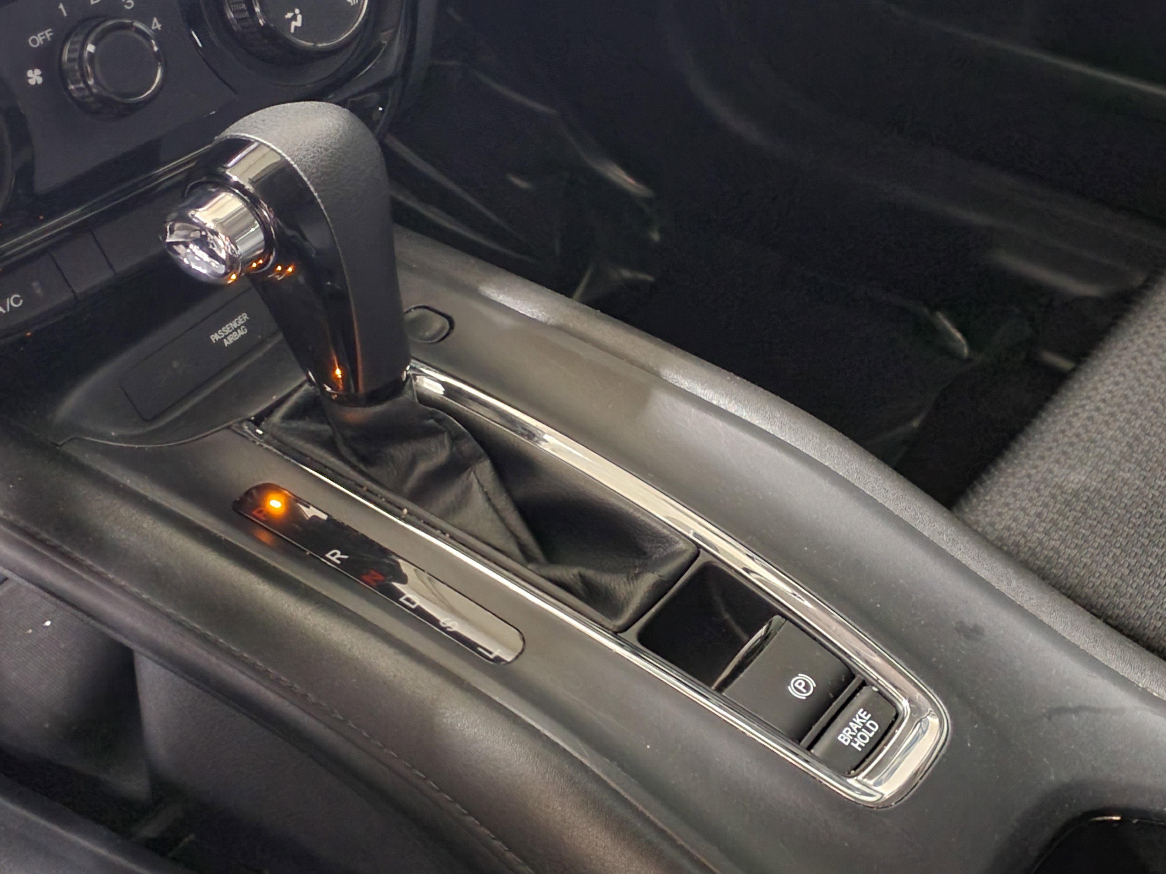 Used 2021 Honda HR-V LX image 30