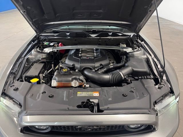 Used 2013 Ford Mustang GT Premium w/ Brembo Brake Pkg image 9