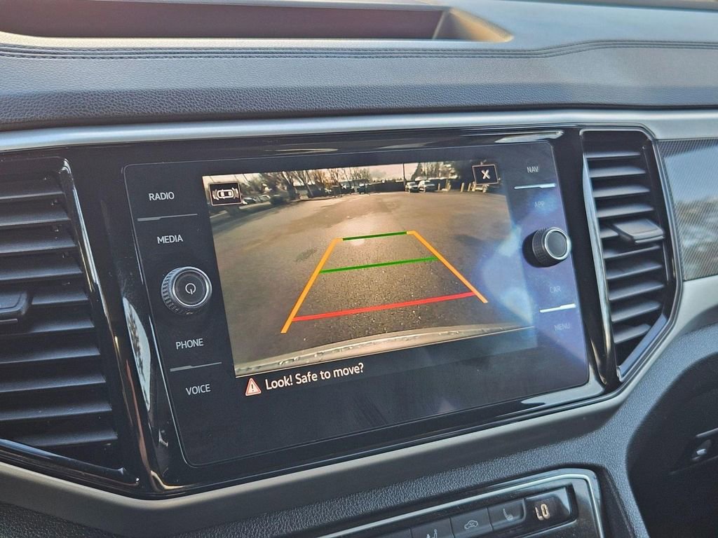 Used 2021 Volkswagen Atlas Cross Sport SEL image 19