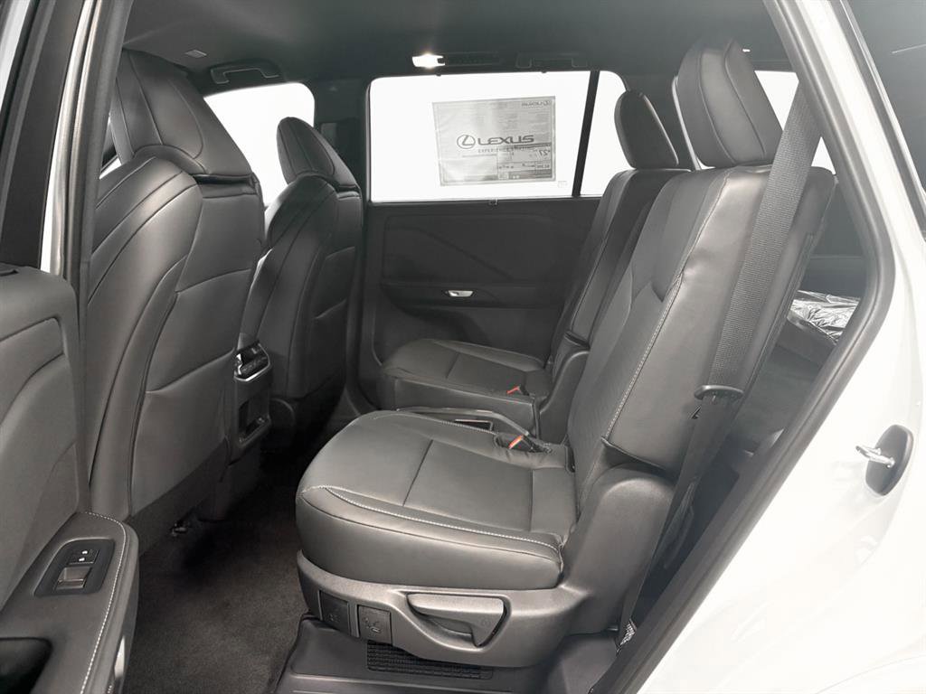 New 2026 Lexus TX 500h AWD image 7