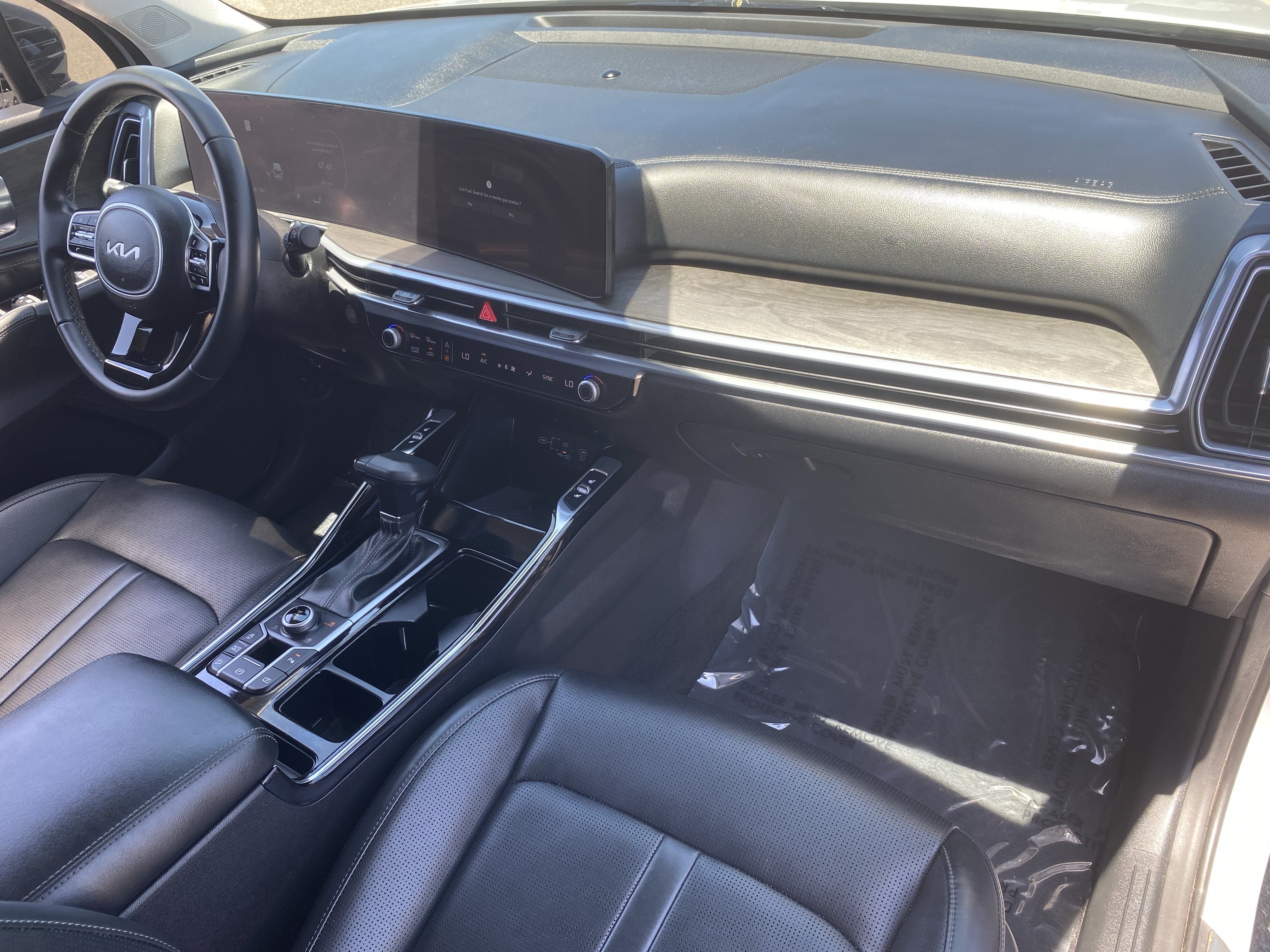Certified 2025 Kia Sorento SX AWD/4WD image 11