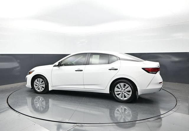 Used 2025 Nissan Sentra S FWD image 2