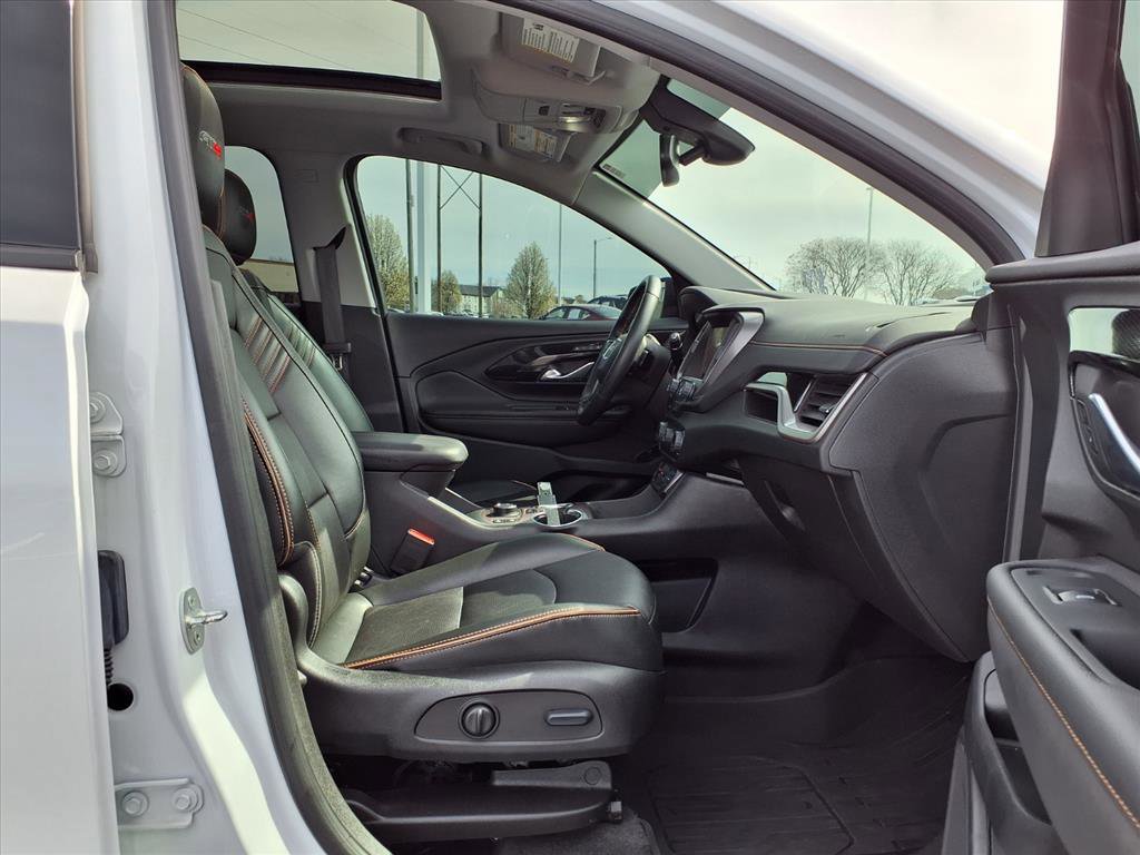 Used 2022 GMC Terrain AT4 w/ Infotainment Package II AWD/4WD image 33
