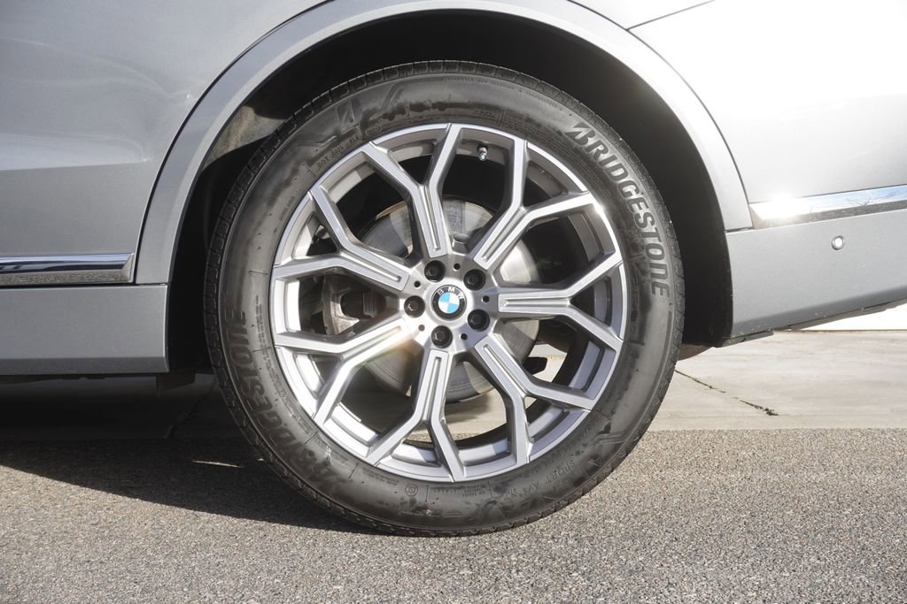 Used 2023 BMW X7 xDrive40i w/ Premium Package image 33