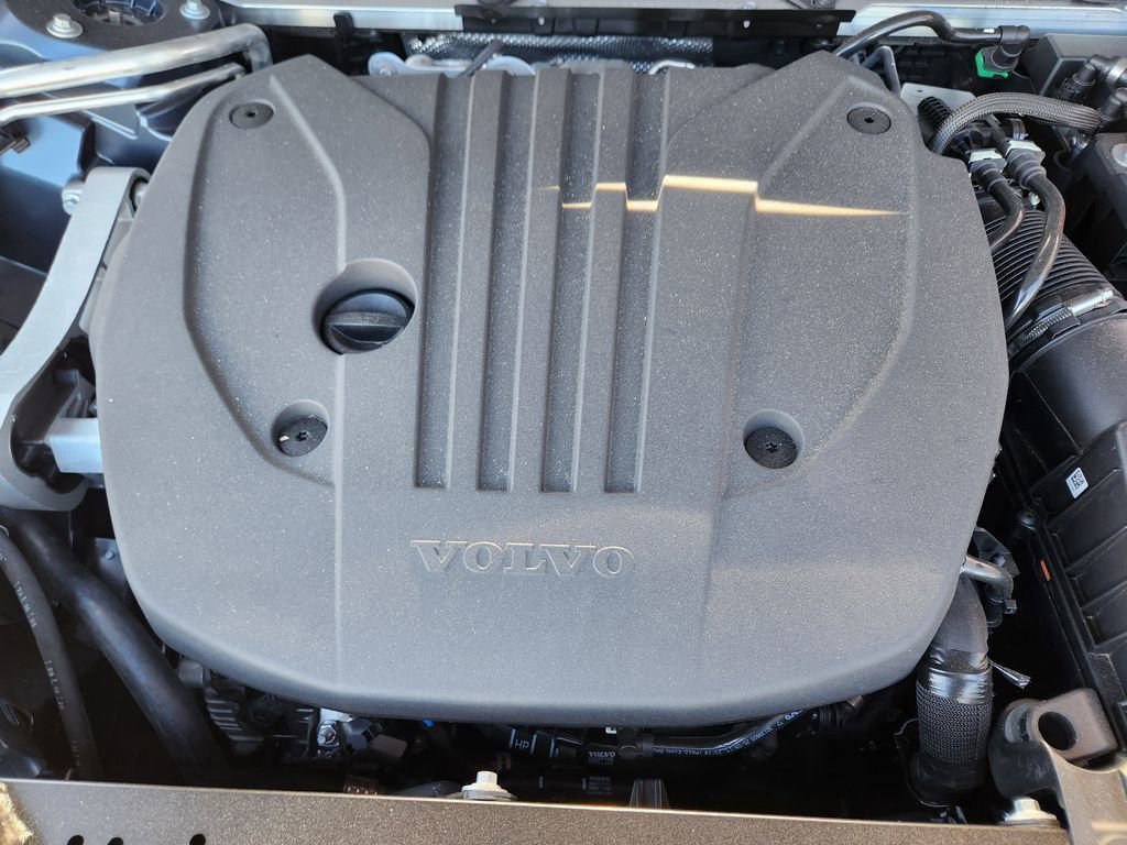 New 2026 Volvo XC60 B5 Plus w/ Protection Package Premier image 19
