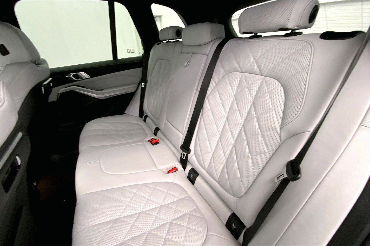 New 2026 BMW X5 xDrive40i w/ M Sport Package image 6