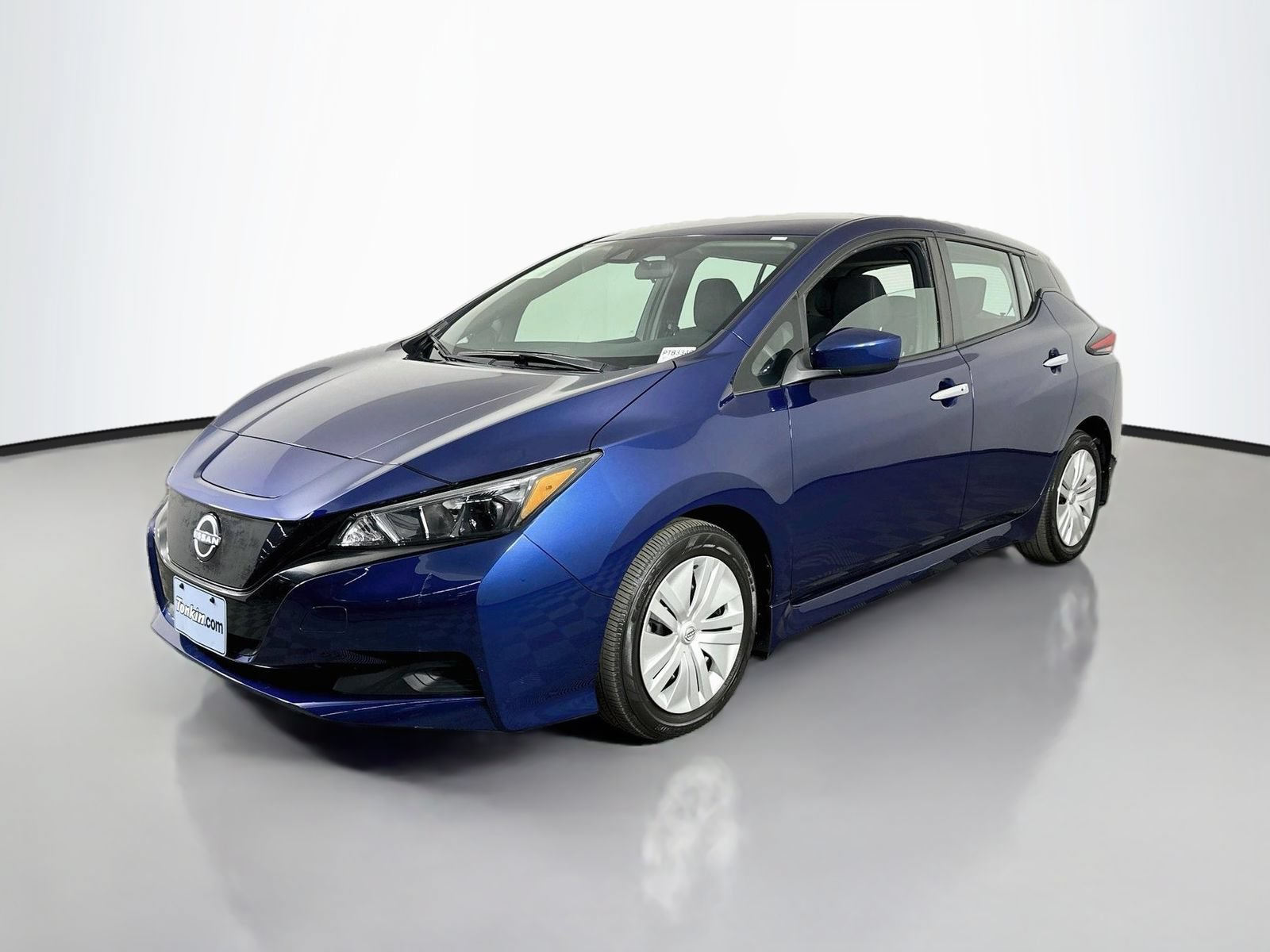 Used 2023 Nissan Leaf S FWD image 3