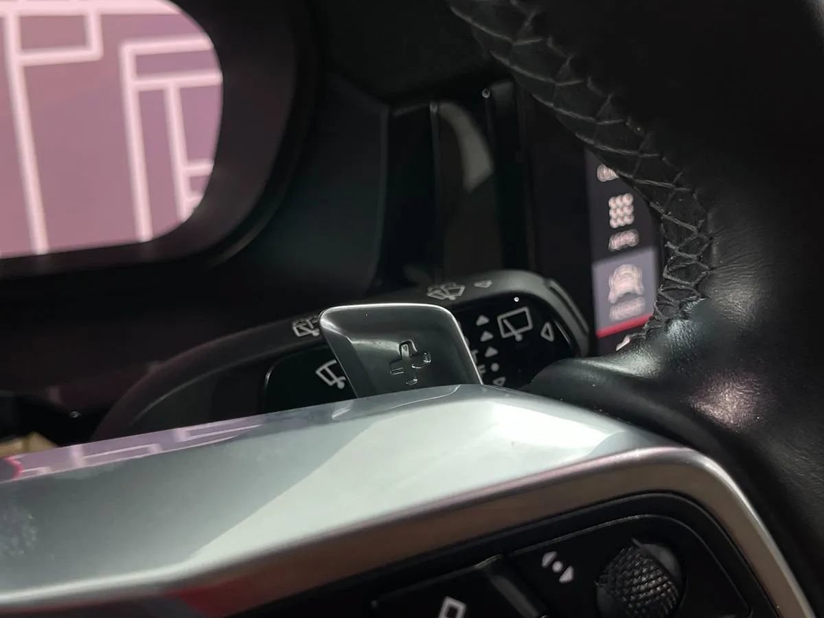 Used 2019 Porsche Cayenne AWD/4WD image 10