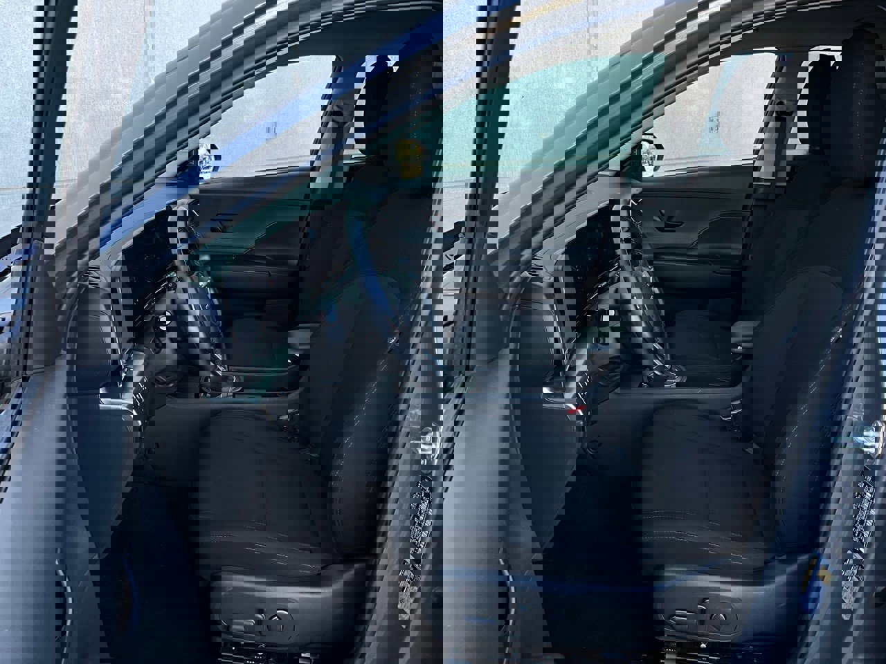 Used 2025 Hyundai Kona SEL image 10