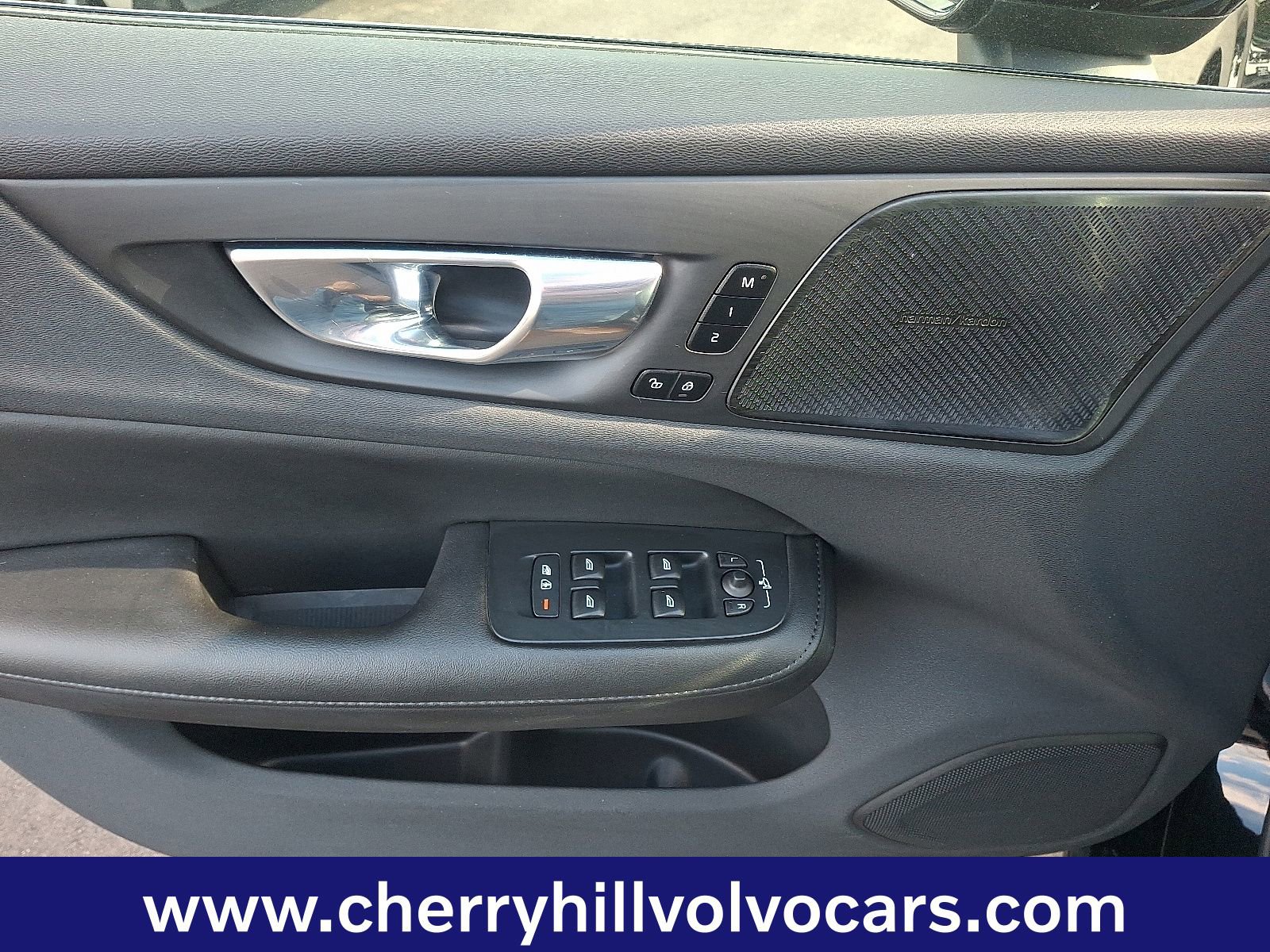 Certified 2023 Volvo S60 B5 Plus w/ Climate Package image 13