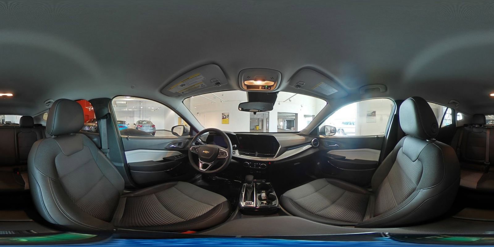 Used 2025 Chevrolet Trax LT w/ LT Convenience Package FWD image 41