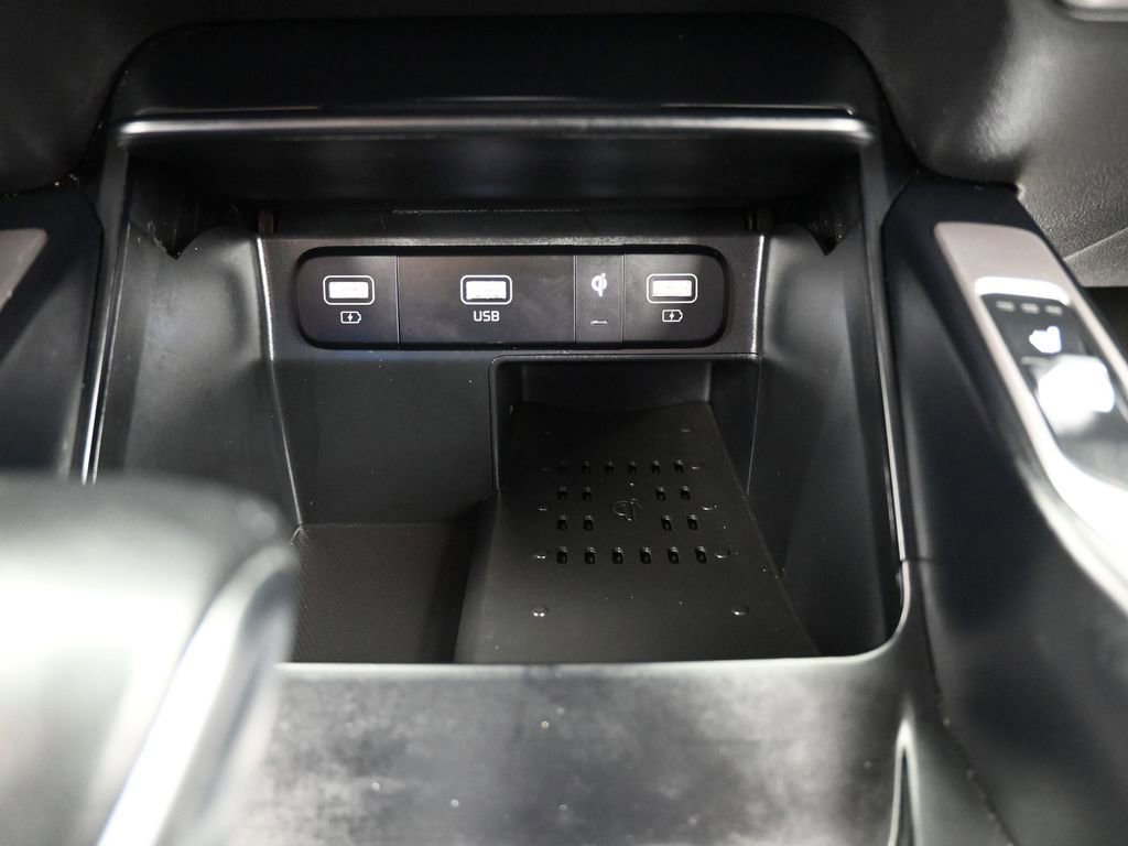 Used 2021 Kia Sorento EX w/ Panoramic Sunroof Package image 26