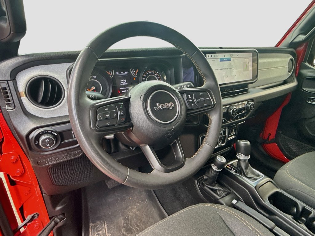Used 2024 Jeep Gladiator Sport AWD/4WD image 12