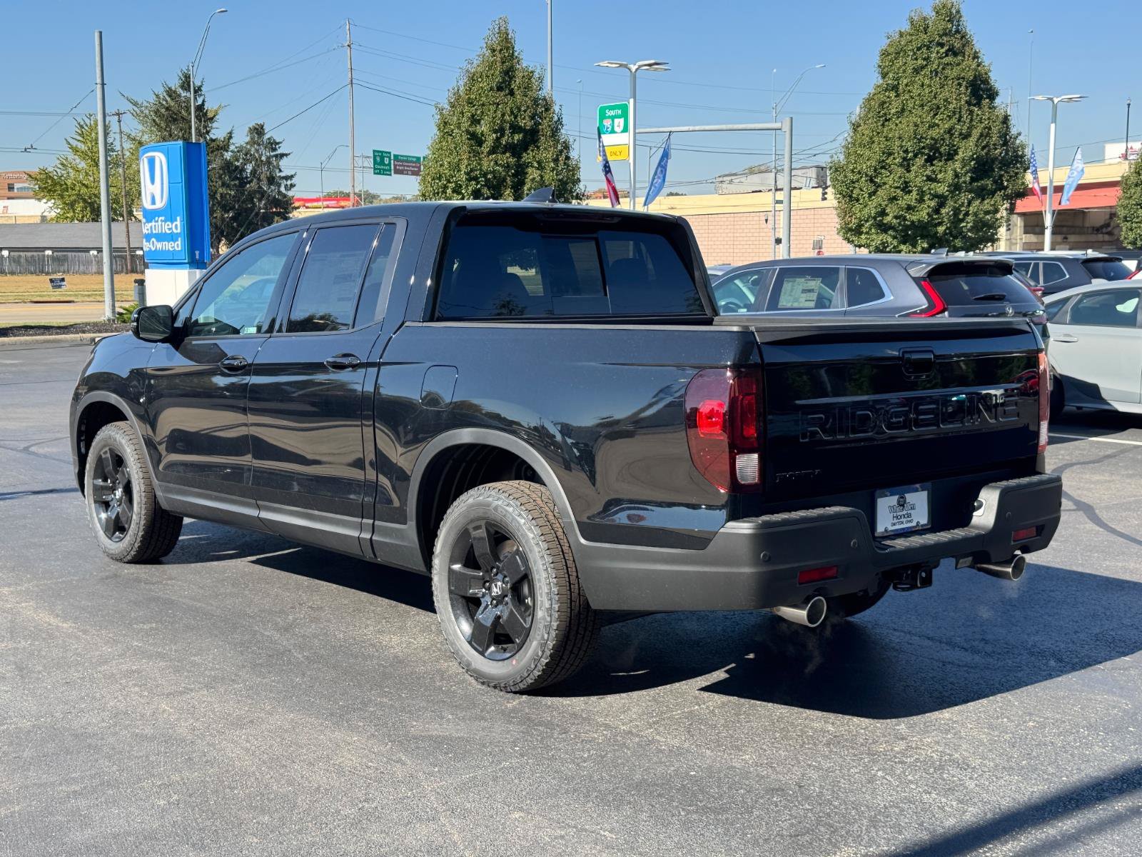 New 2026 Honda Ridgeline Black Edition image 9