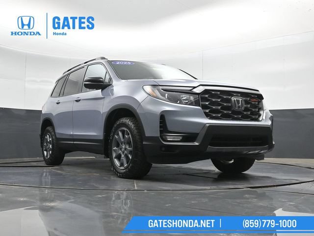 Certified 2025 Honda Passport TrailSport image 42