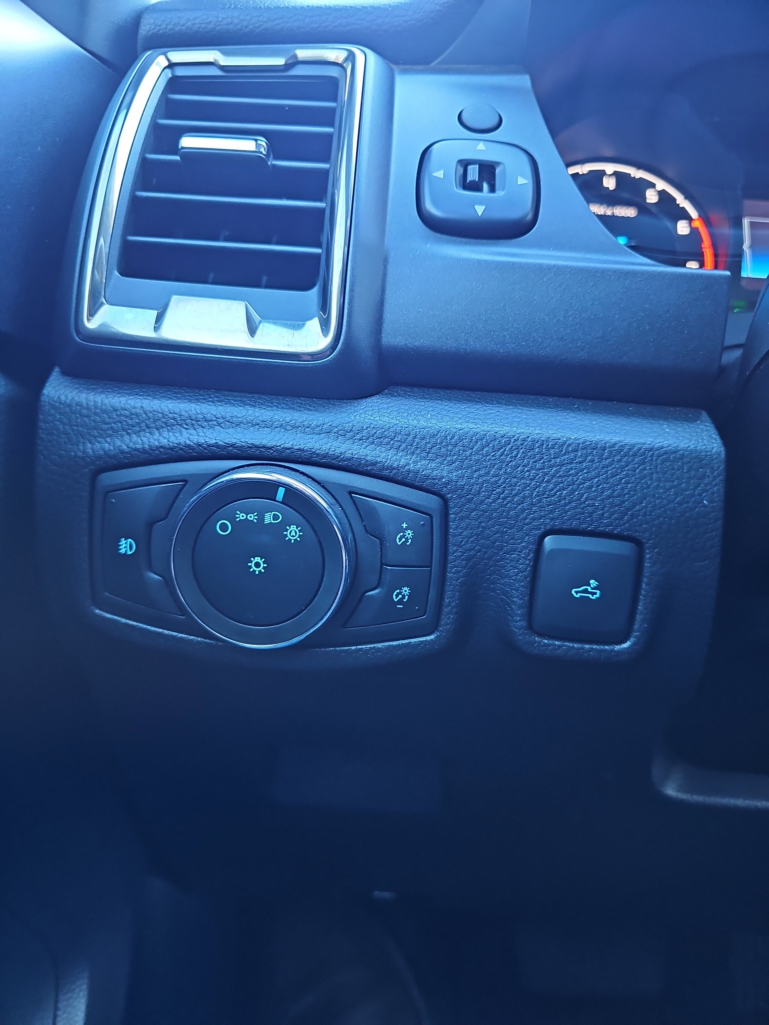 Used 2021 Ford Ranger XLT w/ Tremor Off-Road Package image 20