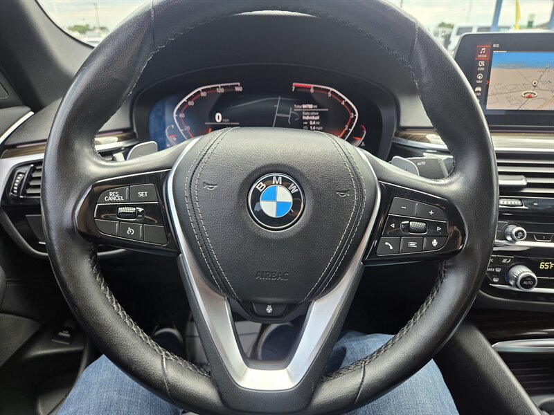 Used 2020 BMW 530i xDrive w/ Convenience Package AWD/4WD image 14