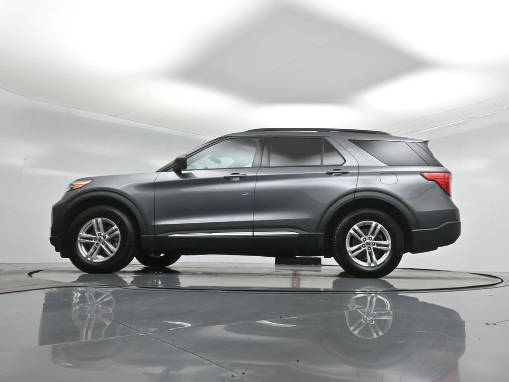 Certified 2022 Ford Explorer XLT w/ Class IV Trailer Tow Package image 56