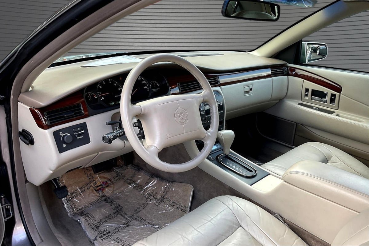 Used 1996 Cadillac Eldorado FWD image 16