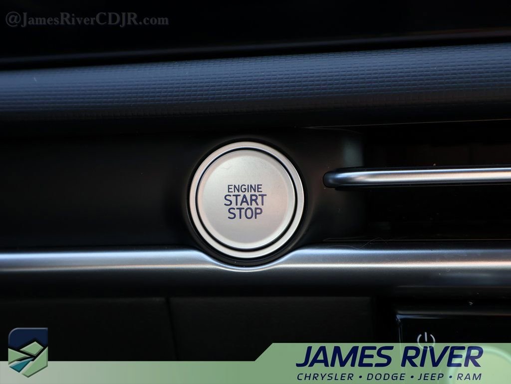 Used 2025 Hyundai Santa Cruz SEL image 31